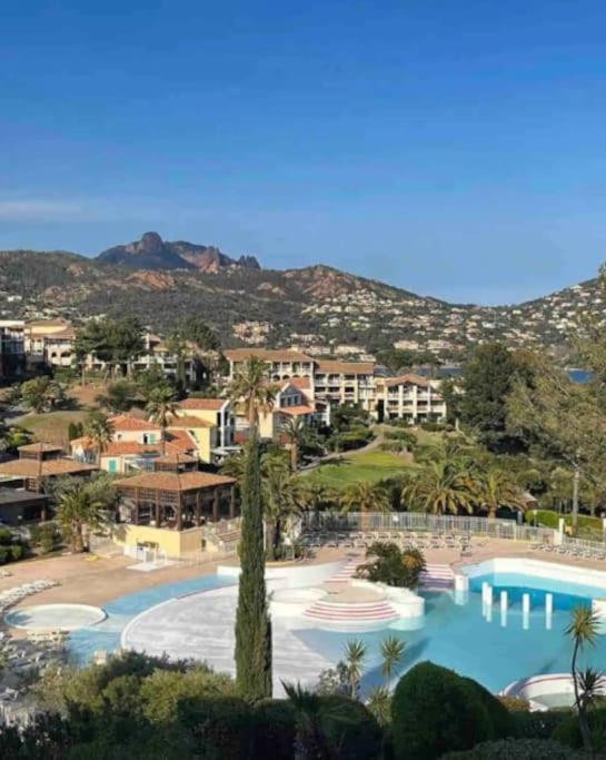 Village Cap Esterel, Piscine, Plage Saint-Raphael  Luaran gambar