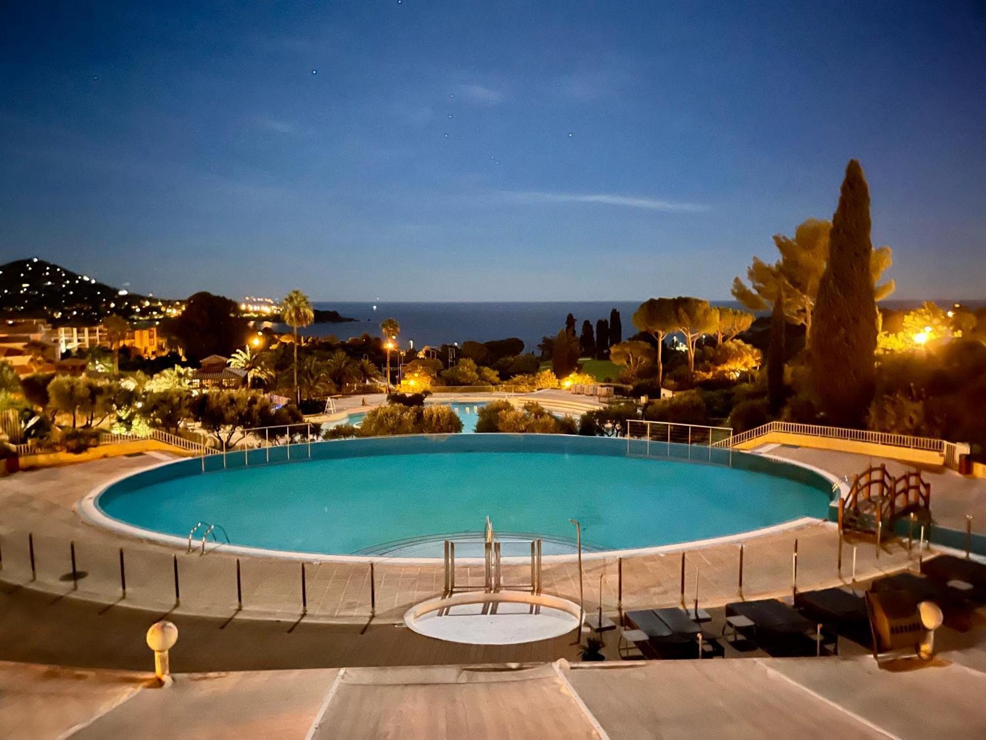 Village Cap Esterel, Piscine, Plage Saint-Raphael  Luaran gambar