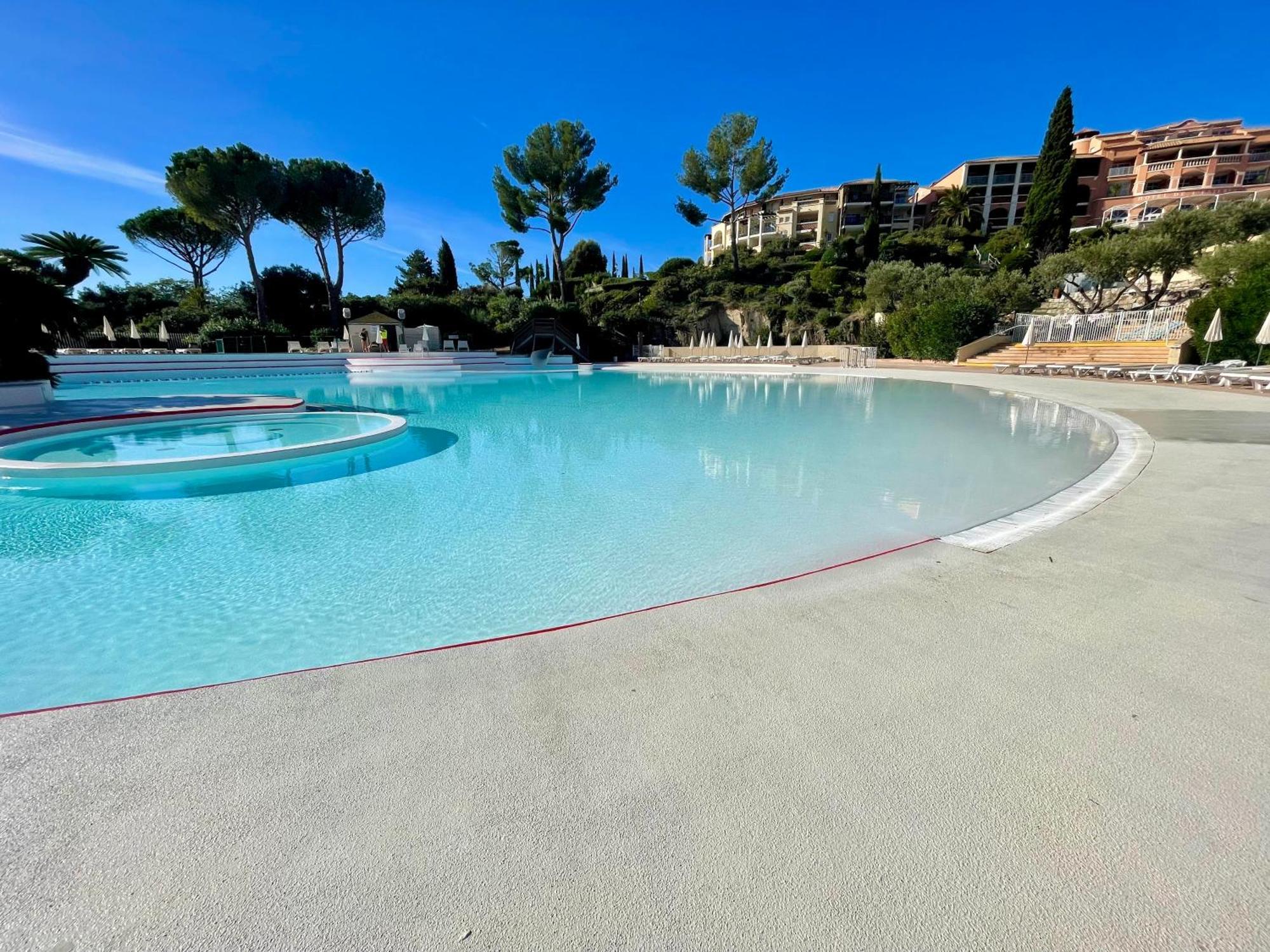 Village Cap Esterel, Piscine, Plage Saint-Raphael  Luaran gambar