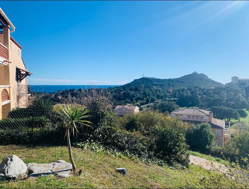Village Cap Esterel, Piscine, Plage Saint-Raphael  Luaran gambar
